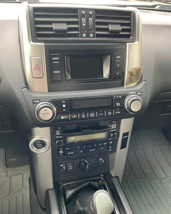 Toyota Land Cruiser cena 124900 przebieg: 148955, rok produkcji 2011 z Rzeszów małe 137